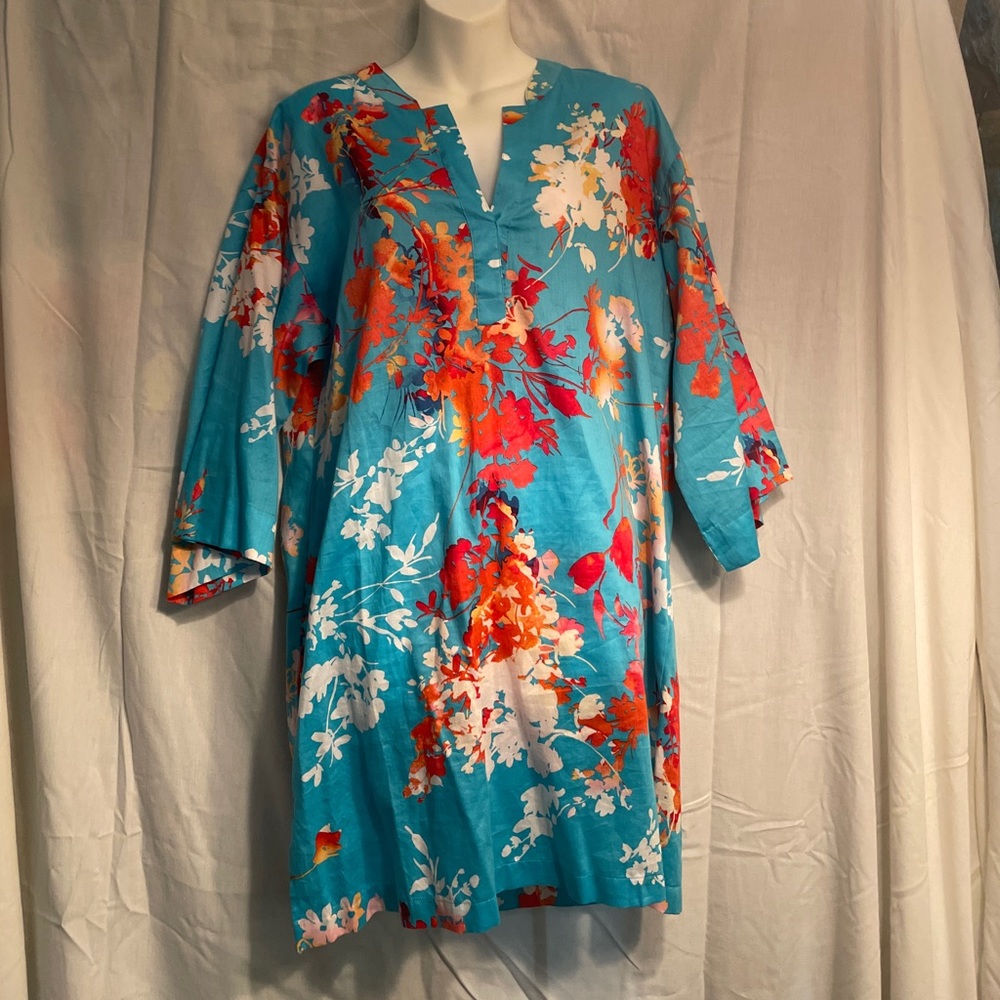 Natori - dress/long shirt. Lightweight cotton.  Size small.